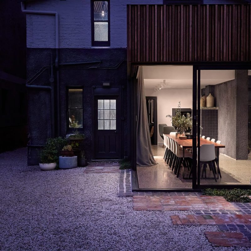 lascelles-lyon-house-ballarat-accomodation-courtyard